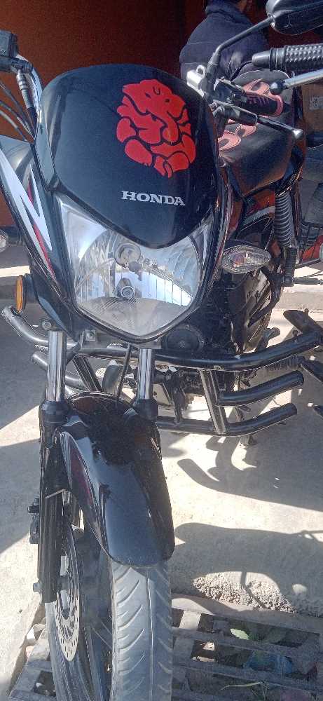 Used 2016 Honda Shine bike for sale in Kathmandu - Image 4 of 4