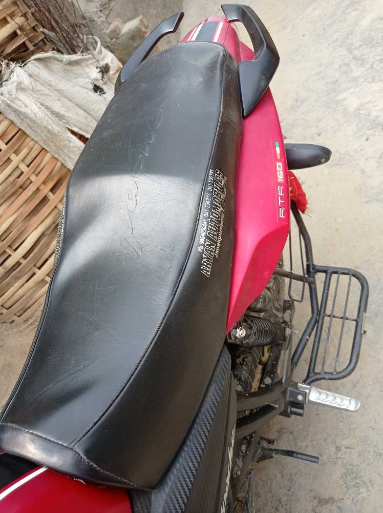 Used 2019 TVS Apache RTR 160 bike for sale in Janakpur - Image 4 of 6