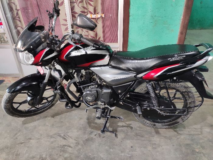 Used 2019 Yamaha R15 bike for sale in Janakpur - Image 2 of 4
