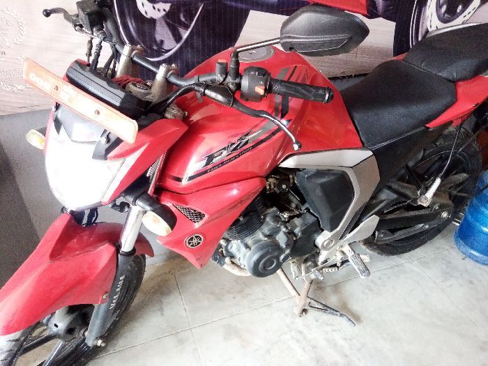 Used 2017 Yamaha FZS bike for sale in Kathmandu - Image 4 of 4