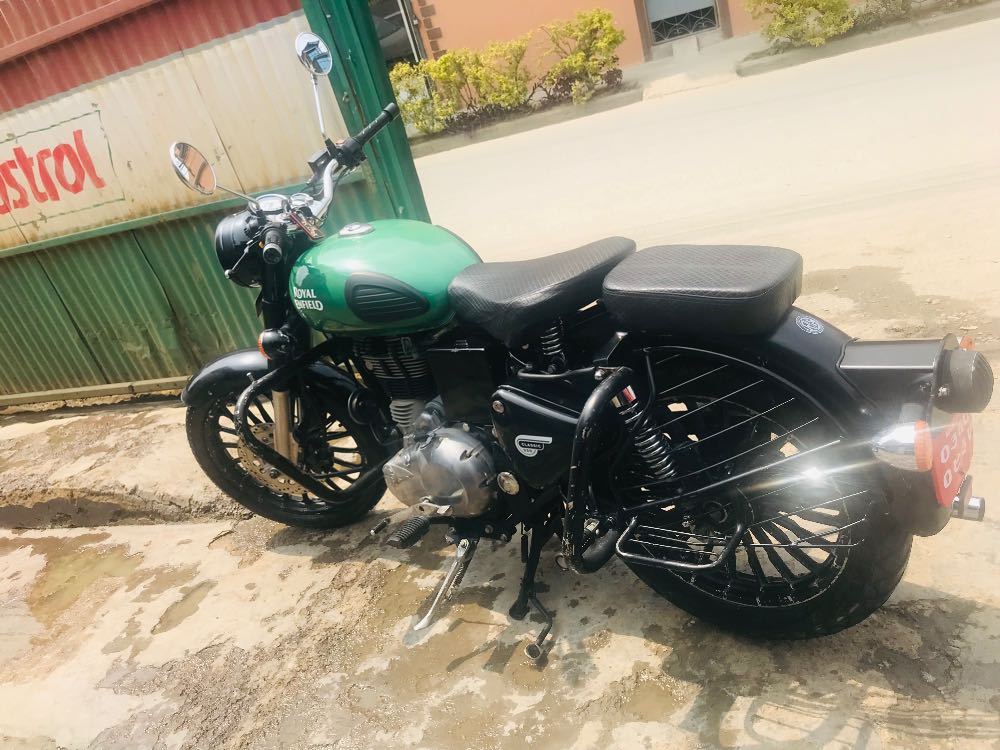 Used 2017 Royal Enfield Classic 350 bike for sale in Kathmandu - Image 2 of 3