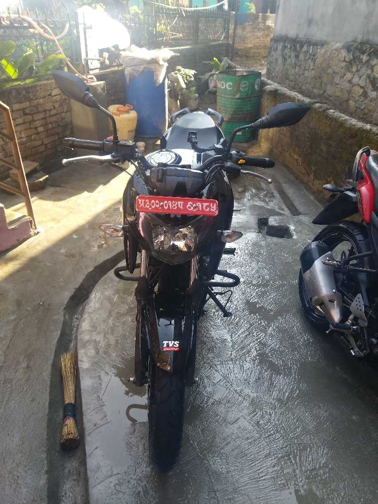 Used 2019 TVS Apache RTR 160 4V bike for sale in Kathmandu - Image 2 of 2