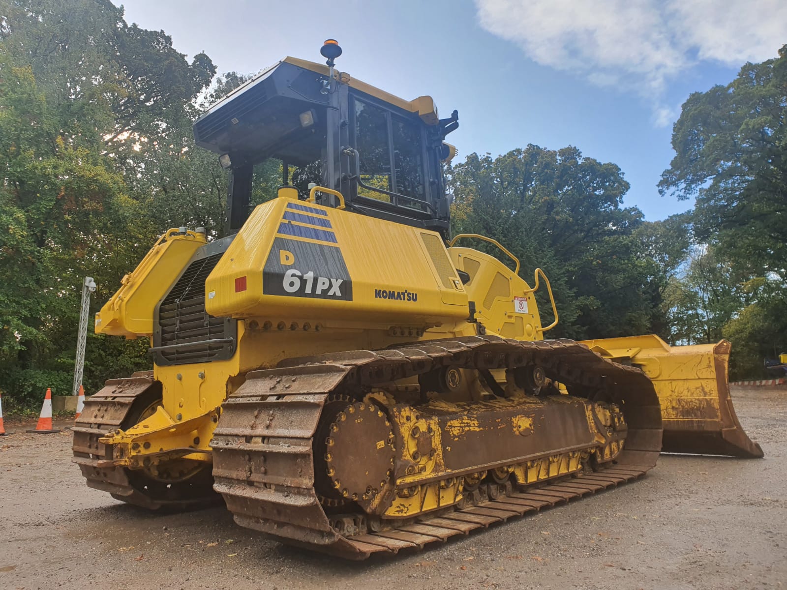 Komatsu D61PX24 Red Bull Equipment