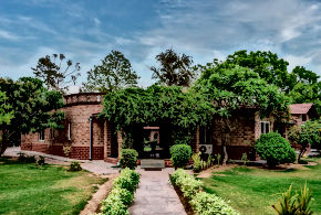 How to Choose the Perfect Villa for Your Party