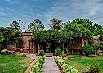 How to Choose the Perfect Villa for Your Party