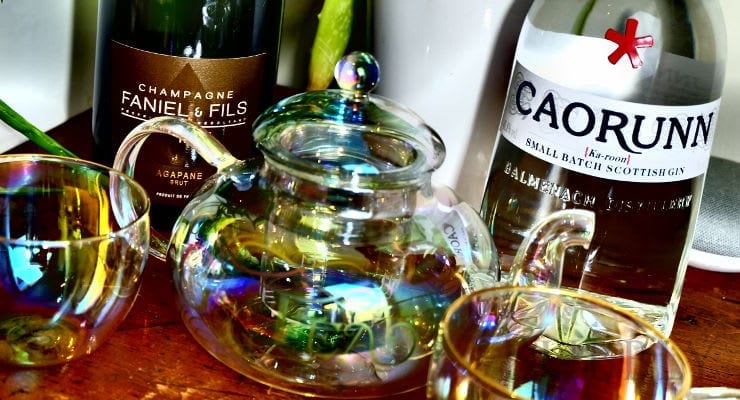 Root_7_tea_pot_and_gin_fizz_cocktail Root_7_tea_pot_and_gin_fizz_cocktail