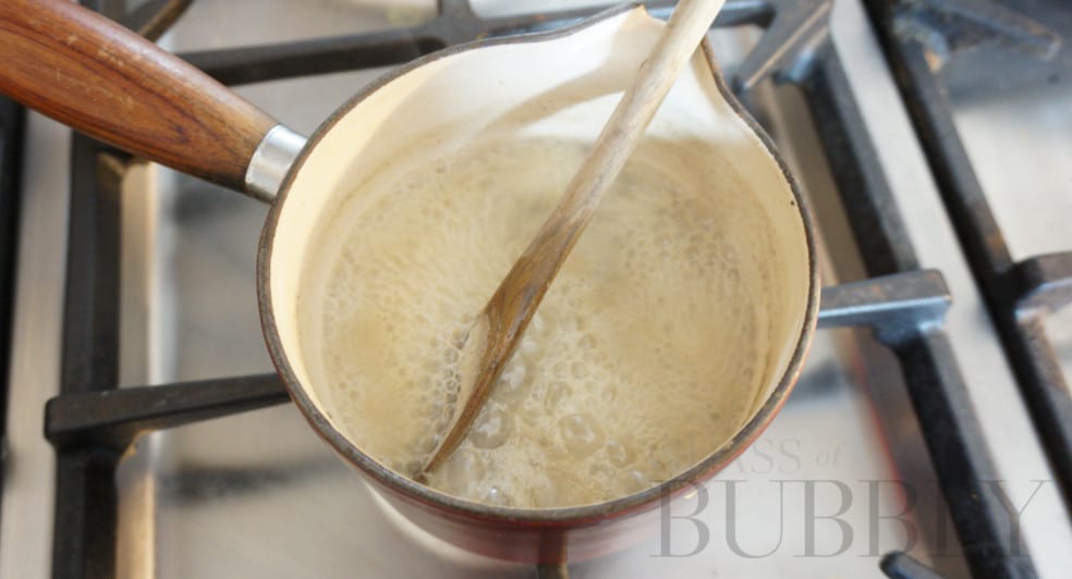 Fish sauce with blue cheese and Bisol DOCG Prosecco Brut