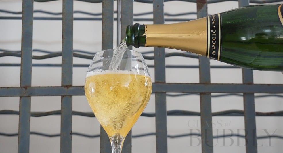 Virus 7 Sparkling Wine