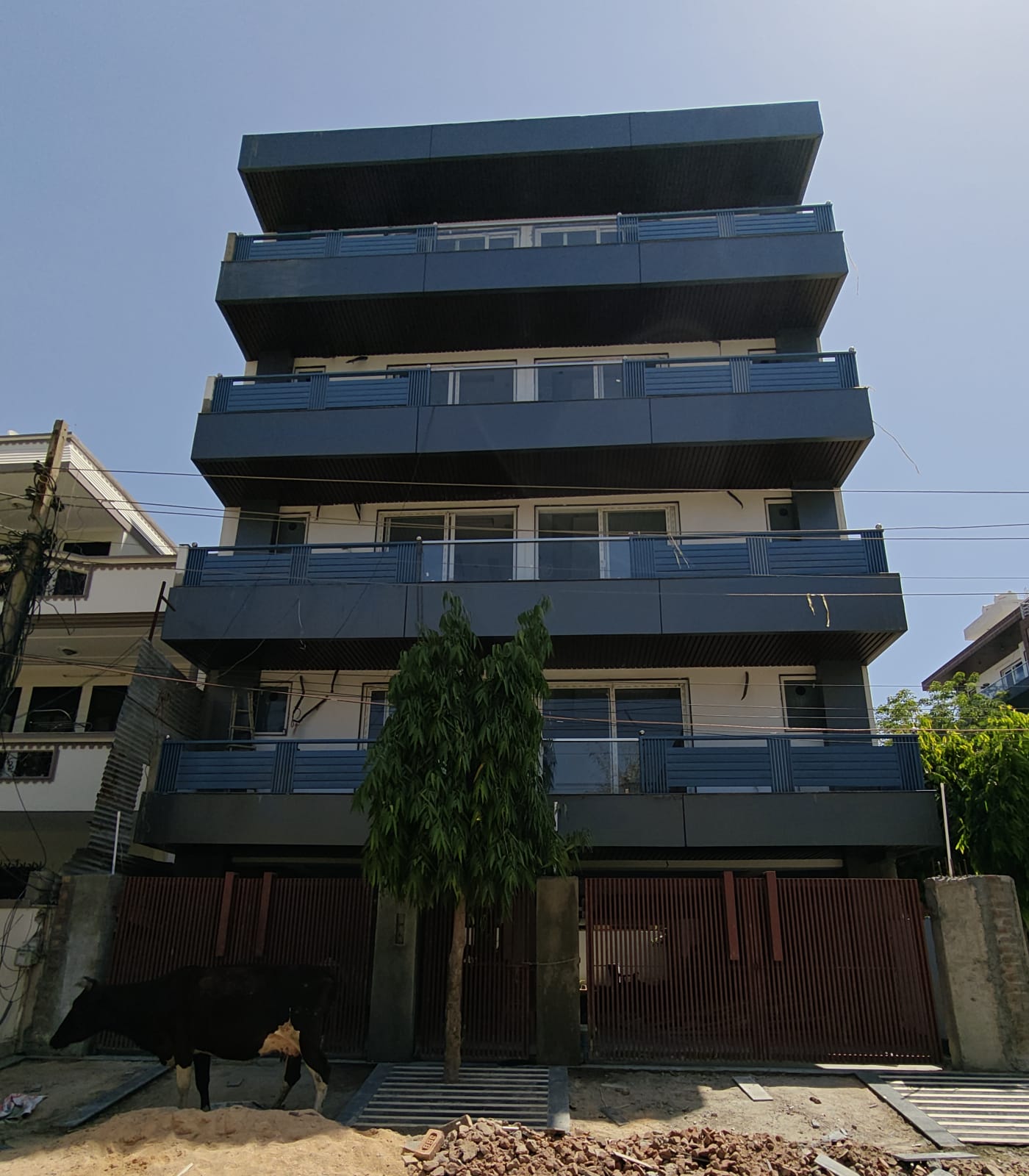 3Bhk By Dinesh Manchanda