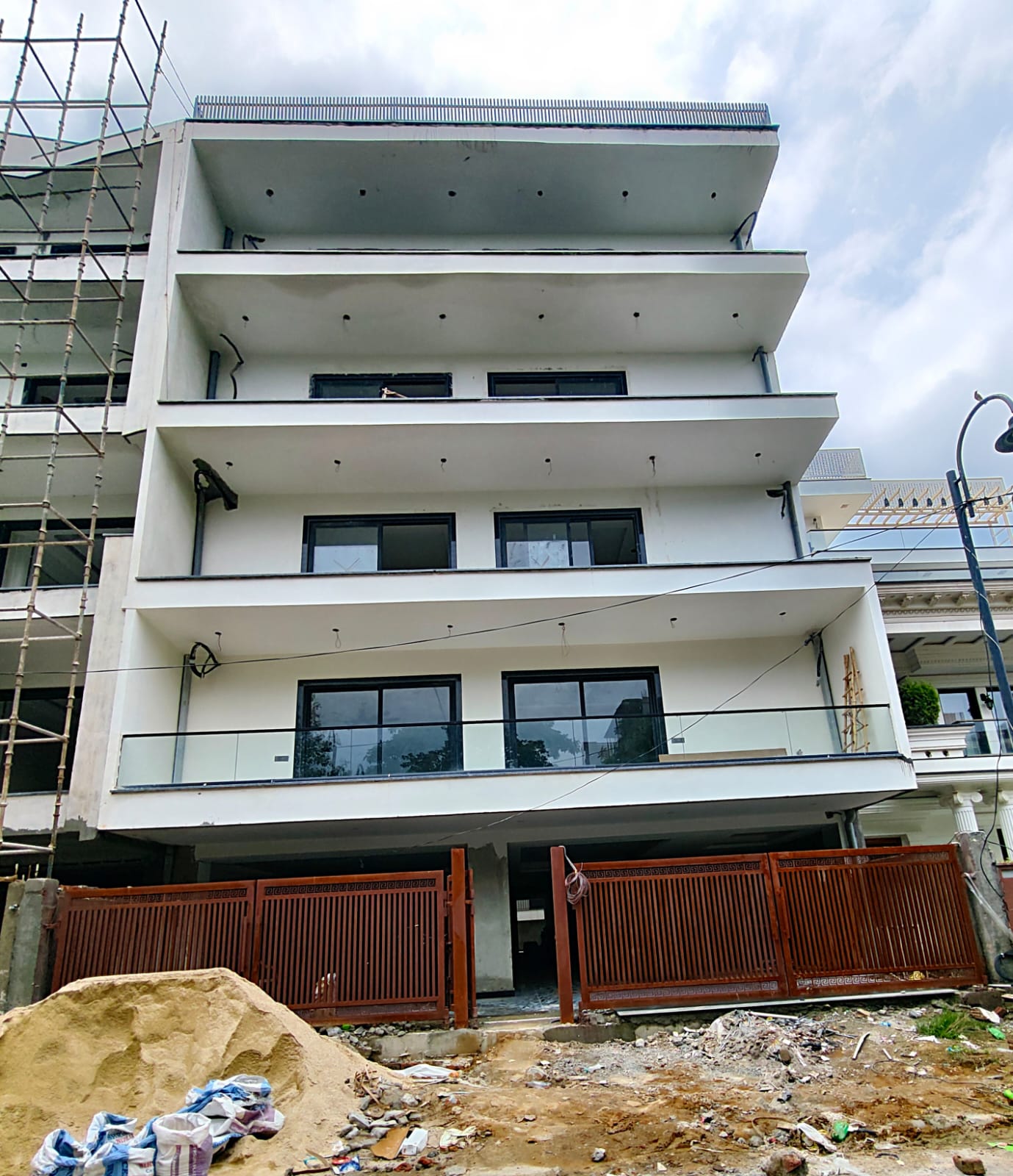 4 BHK Builder Floor, Anant Raj Estate, Gurgaon