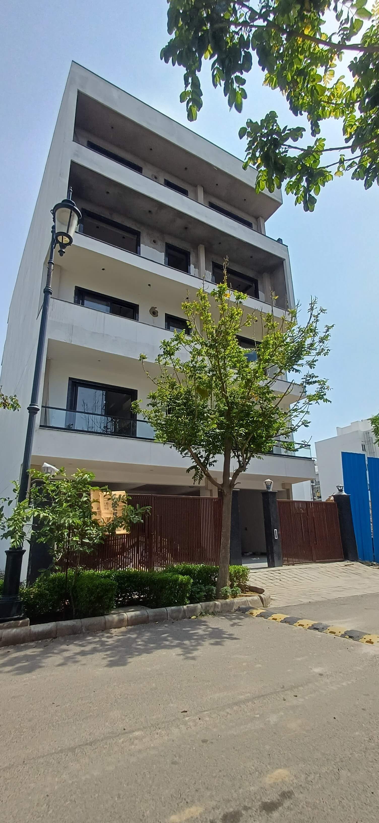 3 BHK Builder Floor, Central Park Flower Valley, Gurgaon