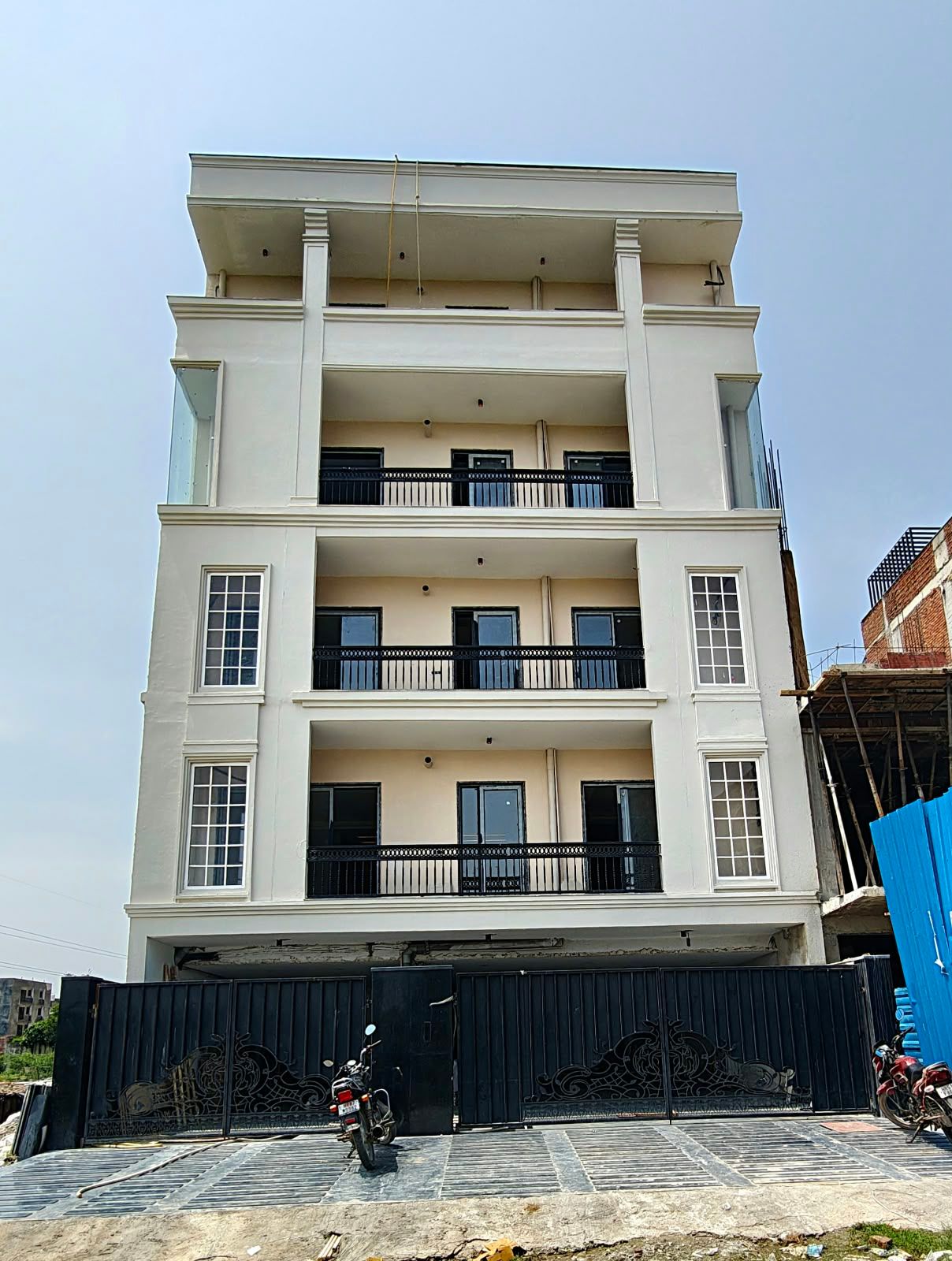 3 BHK Builder Floor, Ansal Esencia & Versalia, Gurgaon