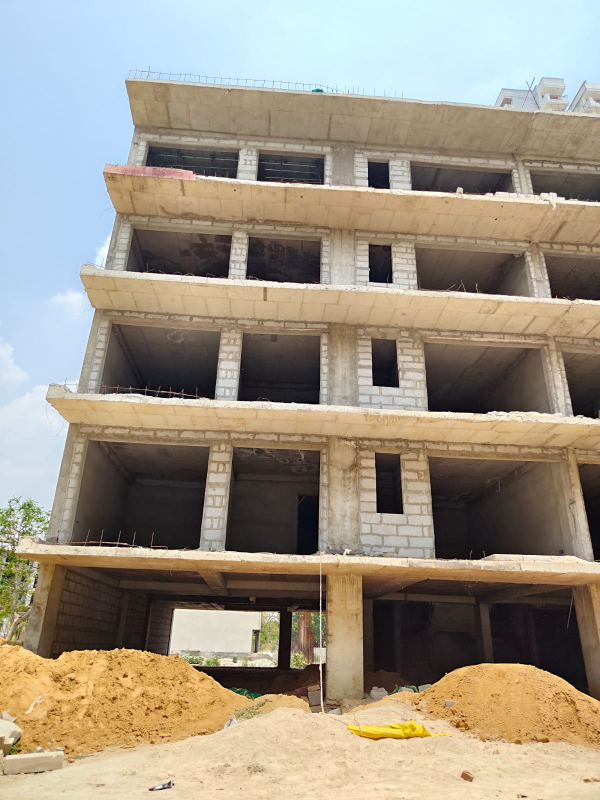 Orris Woodview Residencies