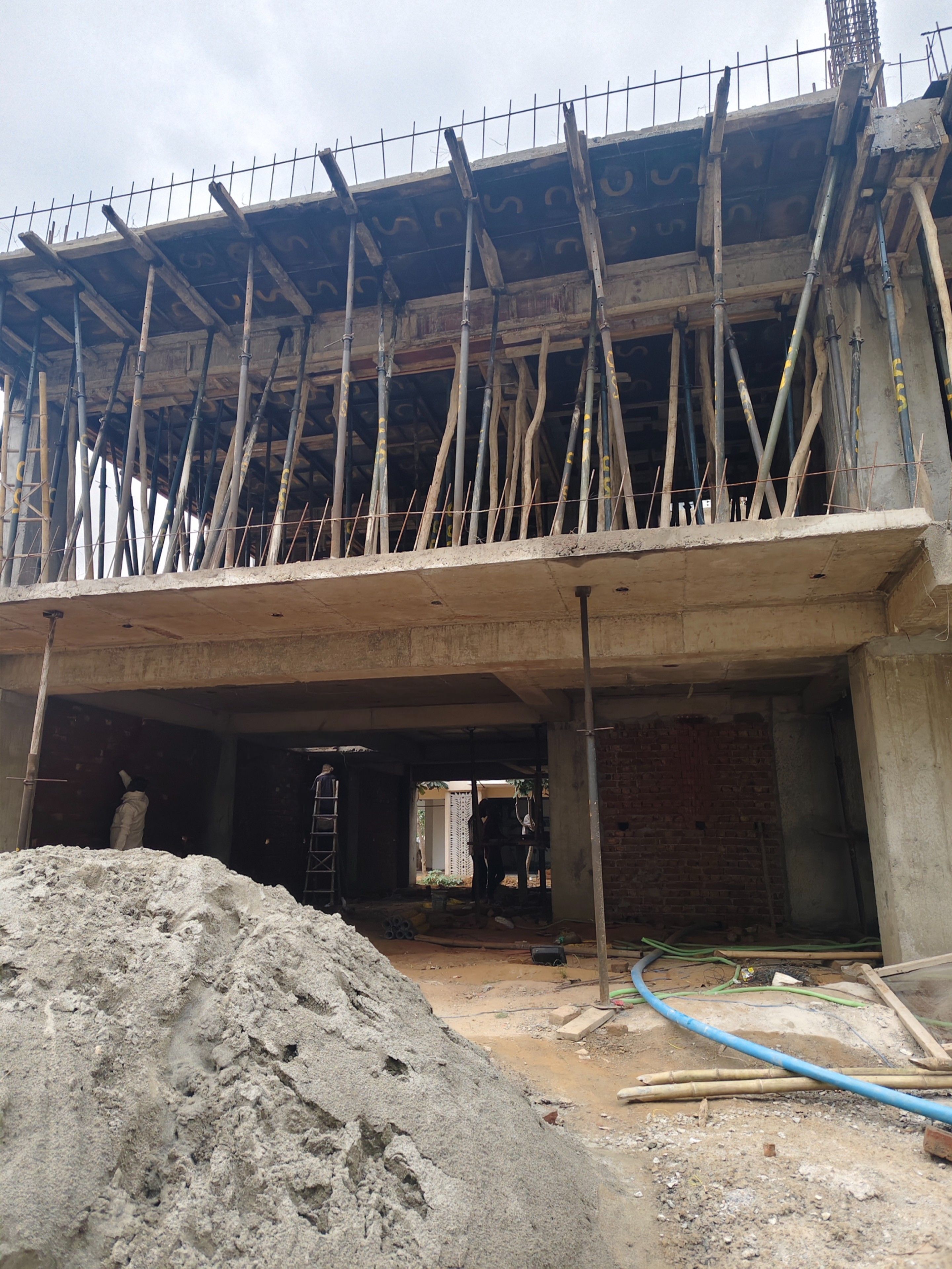 Orris Woodview Residencies