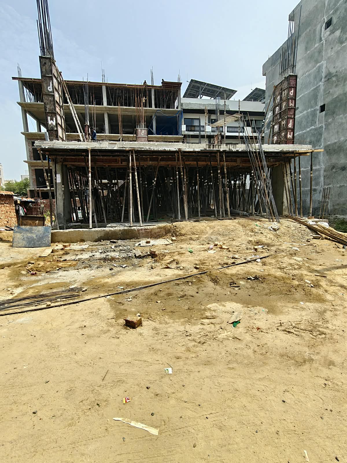 4 BHK Builder Floor, Ansal Esencia & Versalia, Gurgaon