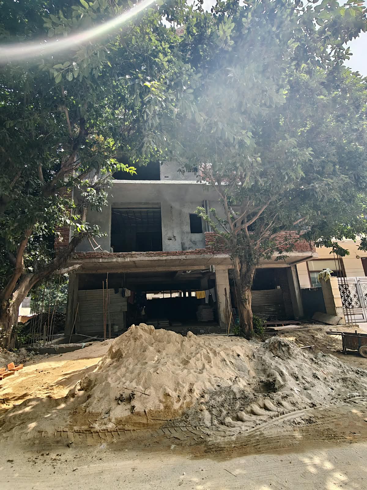 4 BHK Builder Floor, Ansal Esencia, Gurgaon