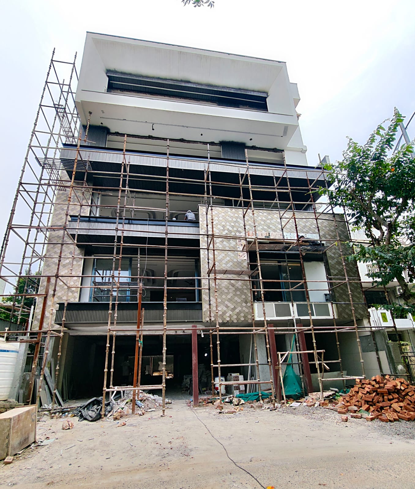 4 BHK Builder Floor, Suncity, Gurgaon