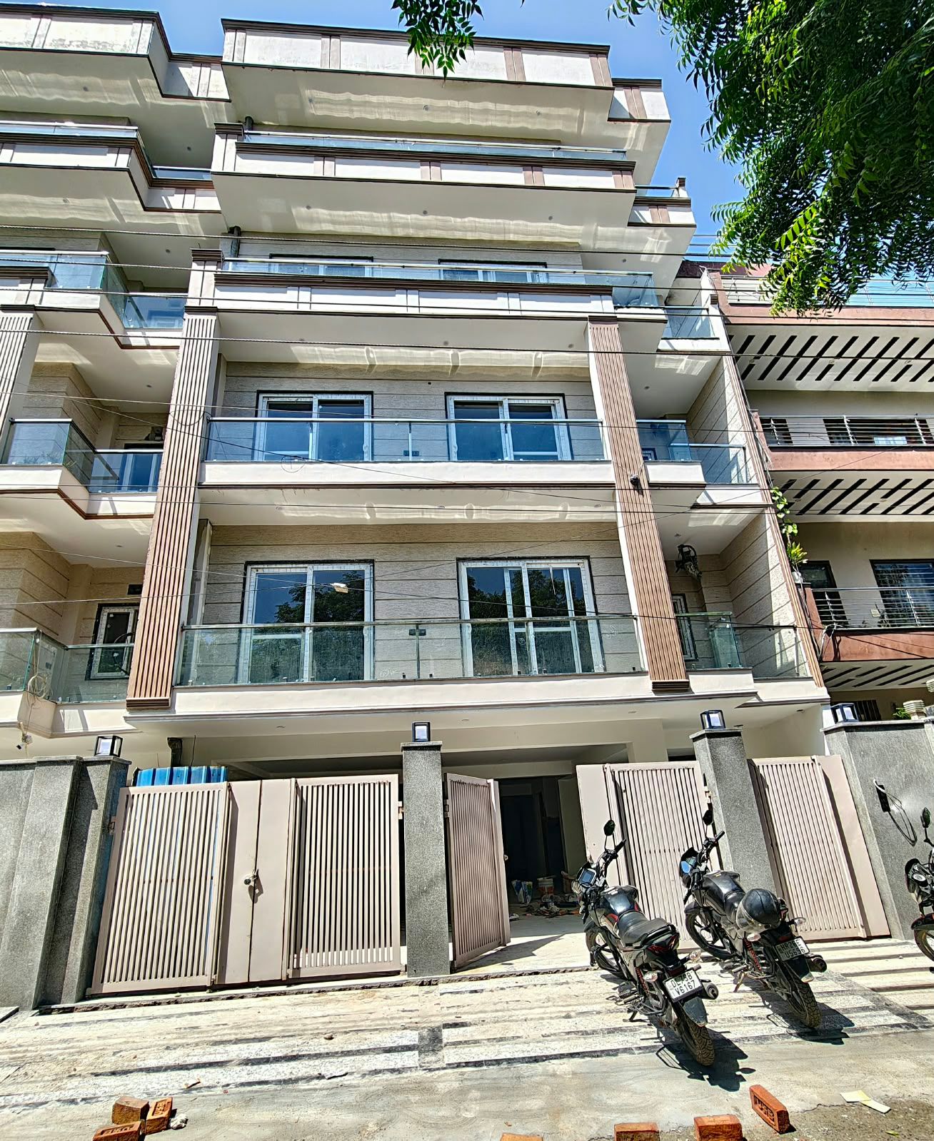 3 BHK Builder Floor, Sector 9A, Gurgaon