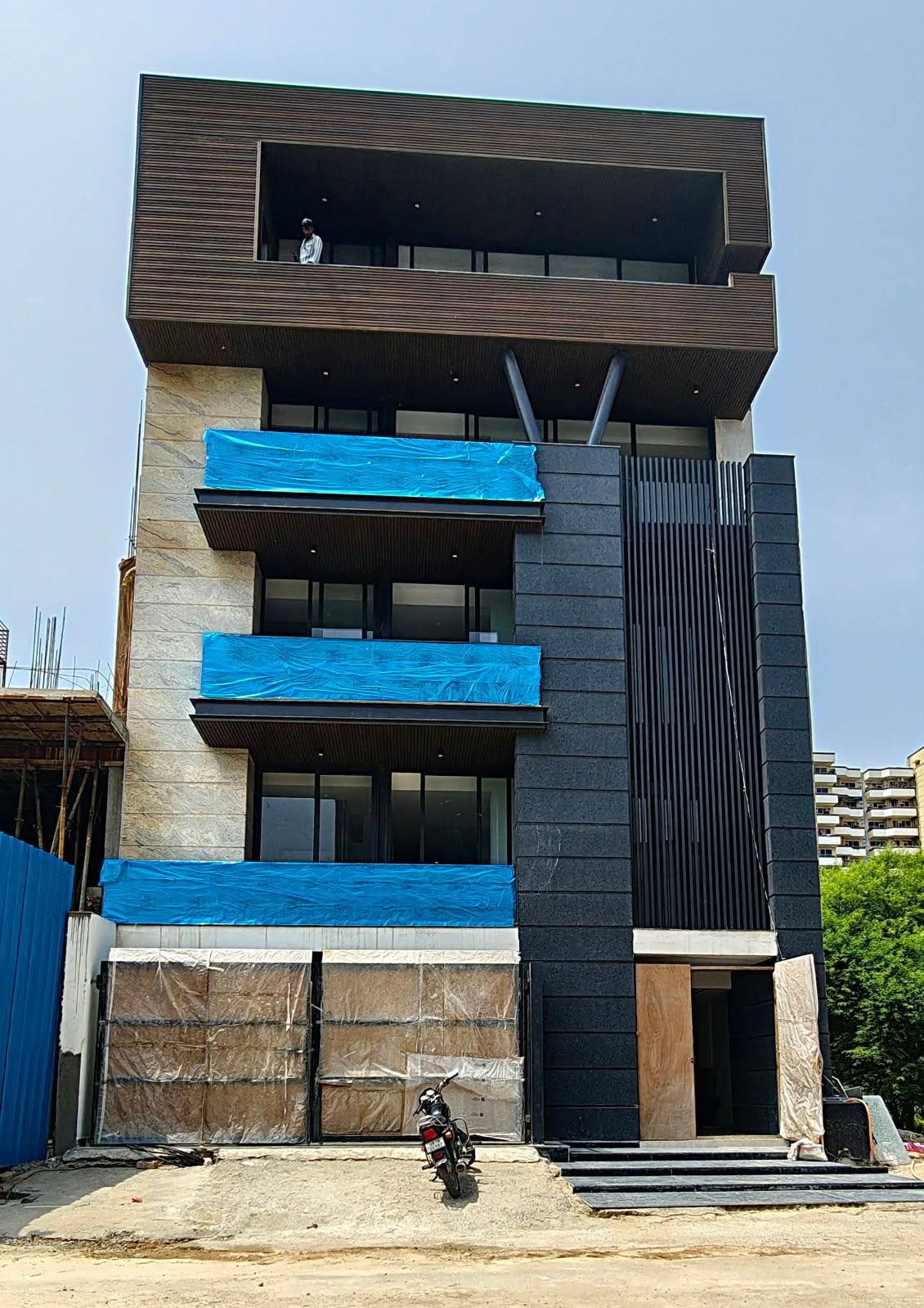 3 BHK Builder Floor, Ansal Esencia & Versalia, Gurgaon