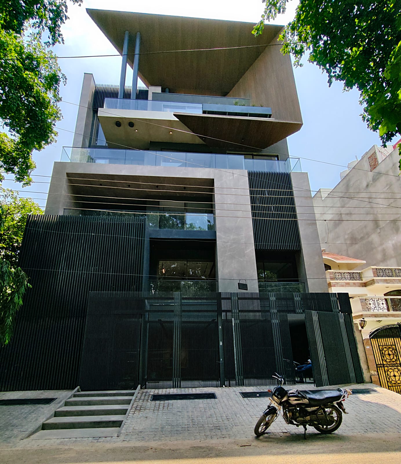 4 BHK Builder Floor, DLF Phase 1, Block A, Gurgaon