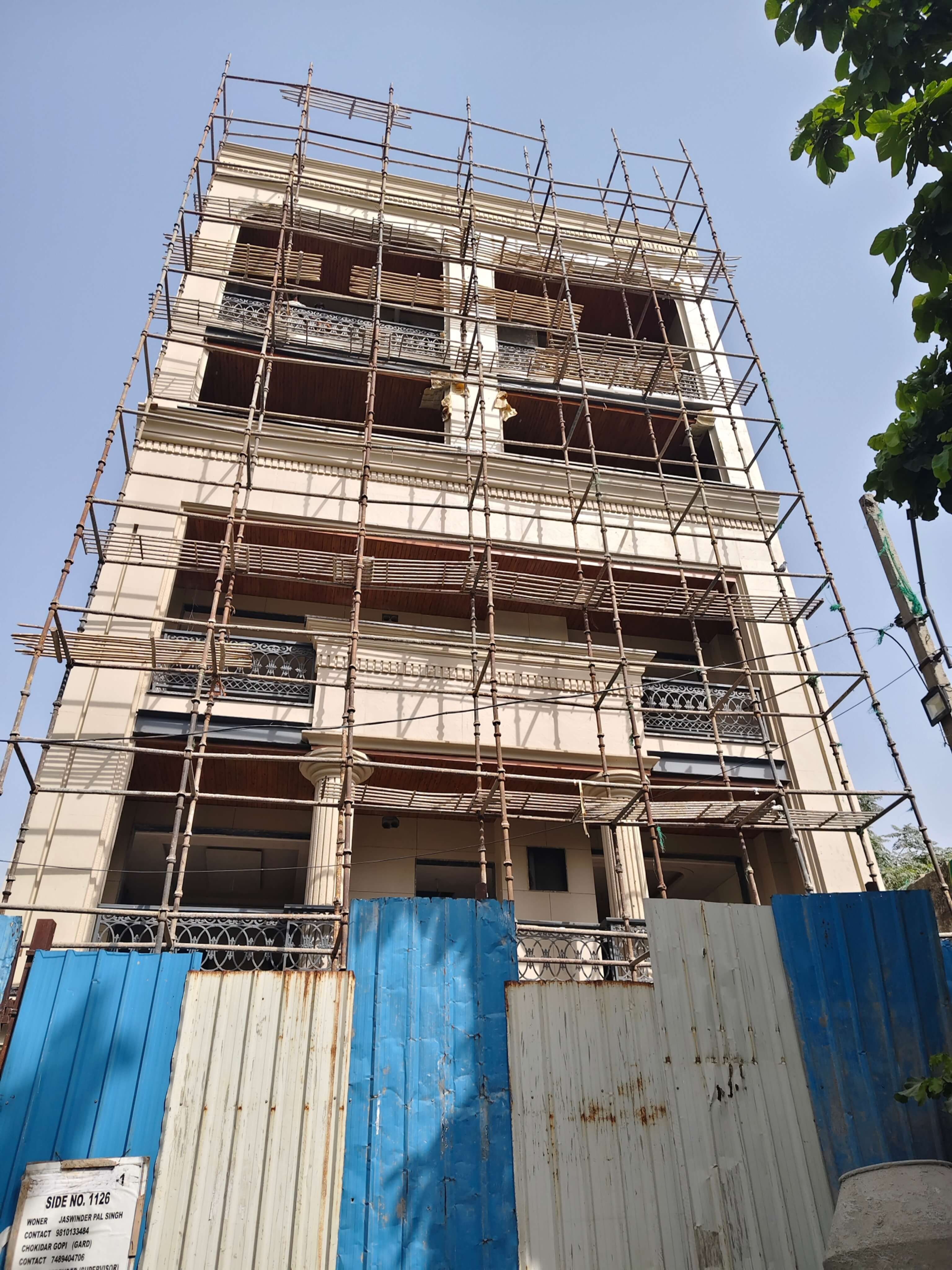 DLF Phase 4