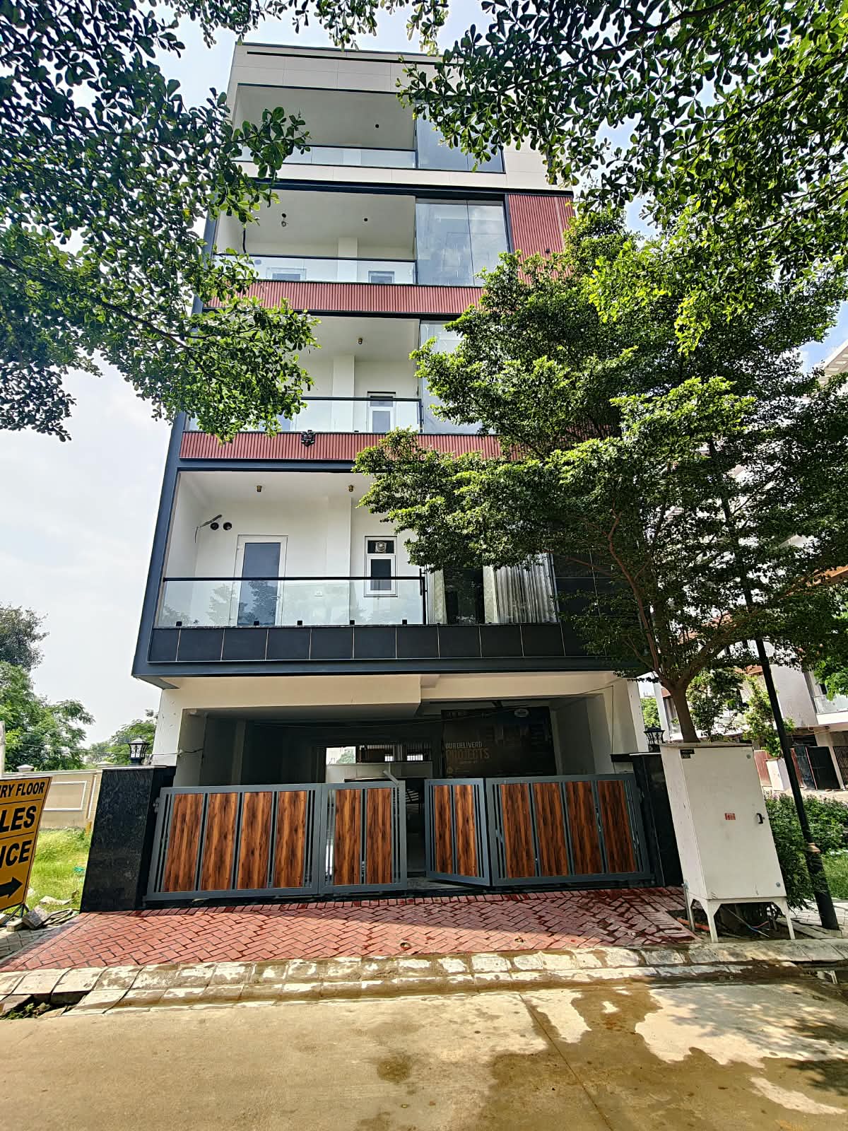 3 BHK Builder Floor, Orris Atulyam 83, Gurgaon