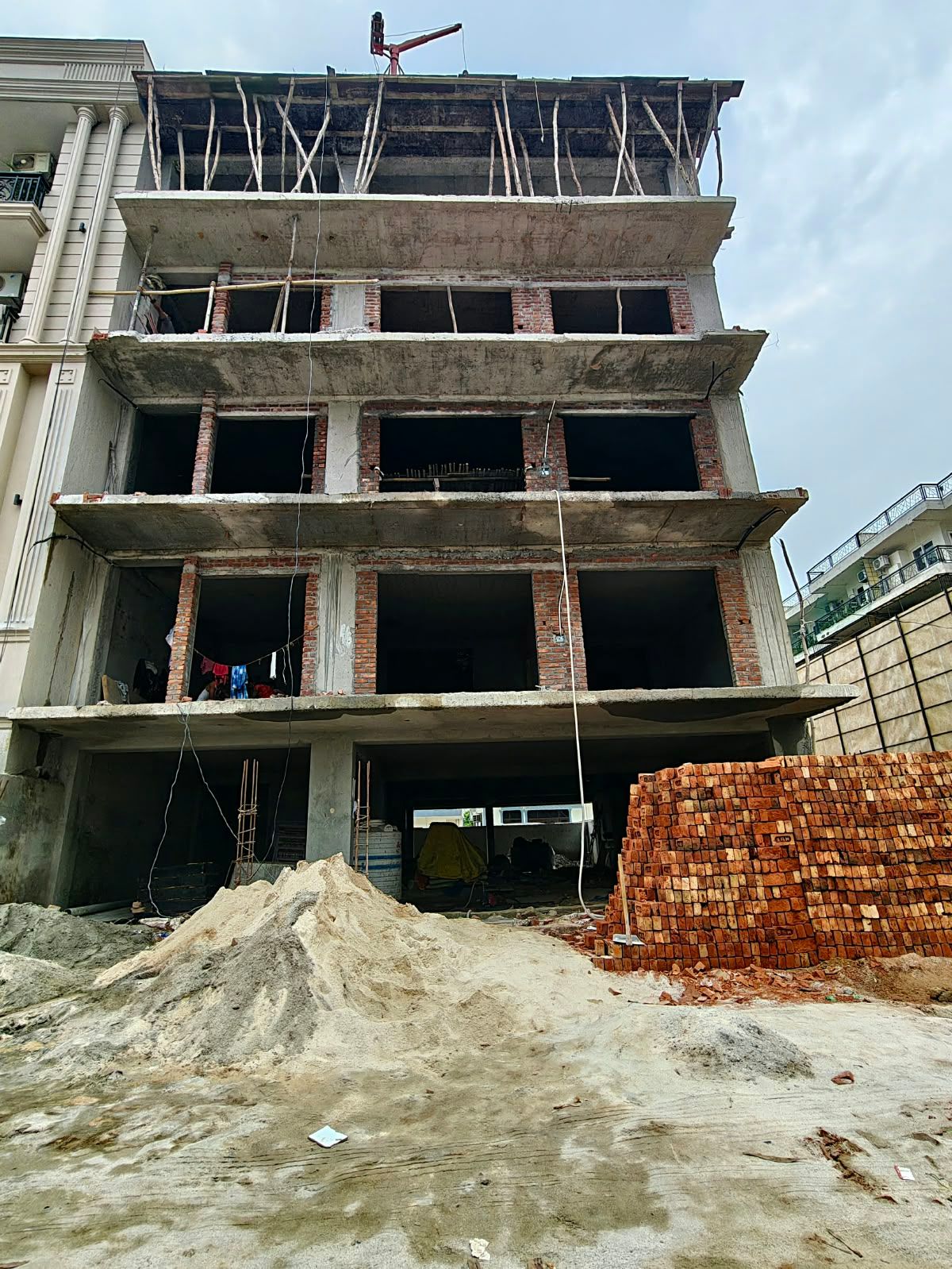 4 BHK Builder Floor, Ansal Esencia & Versalia, Gurgaon