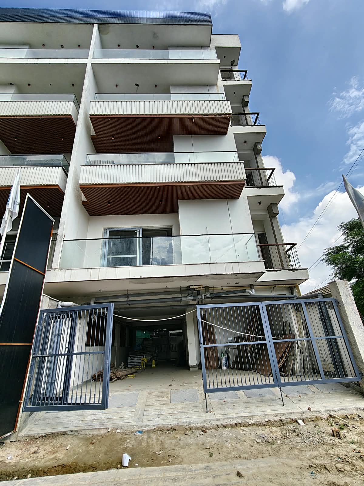 3 BHK Builder Floor, BPTP Green Oaks, Gurgaon