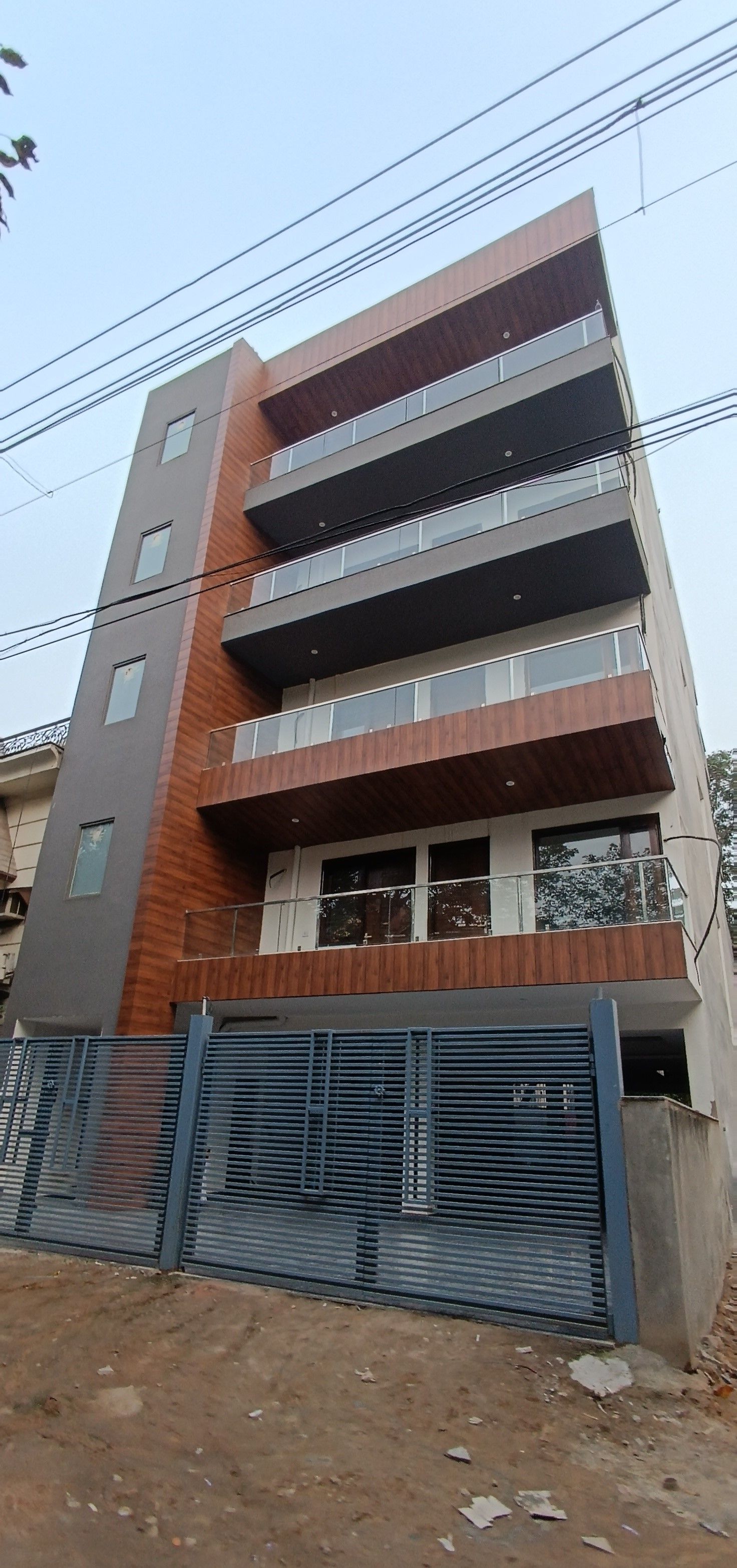 DLF Phase 2, Block P