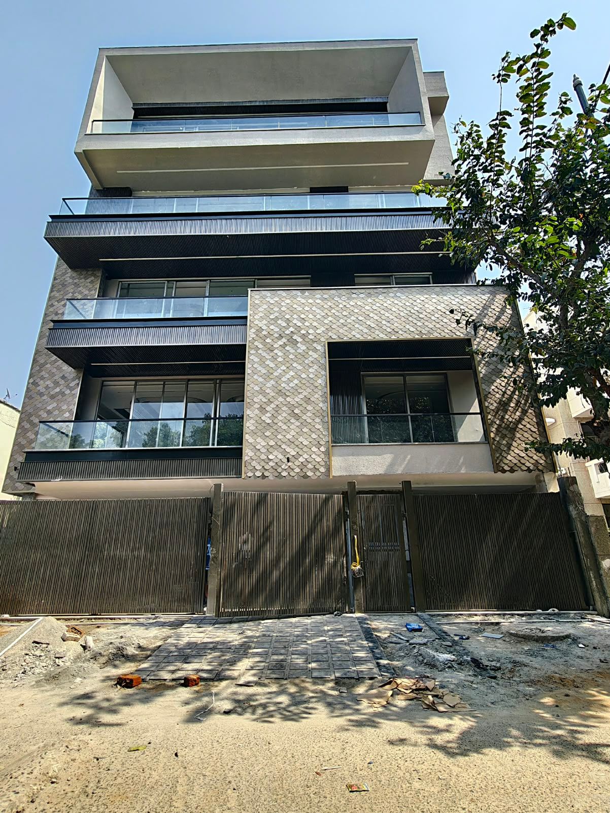 4 BHK Builder Floor, Suncity, Gurgaon