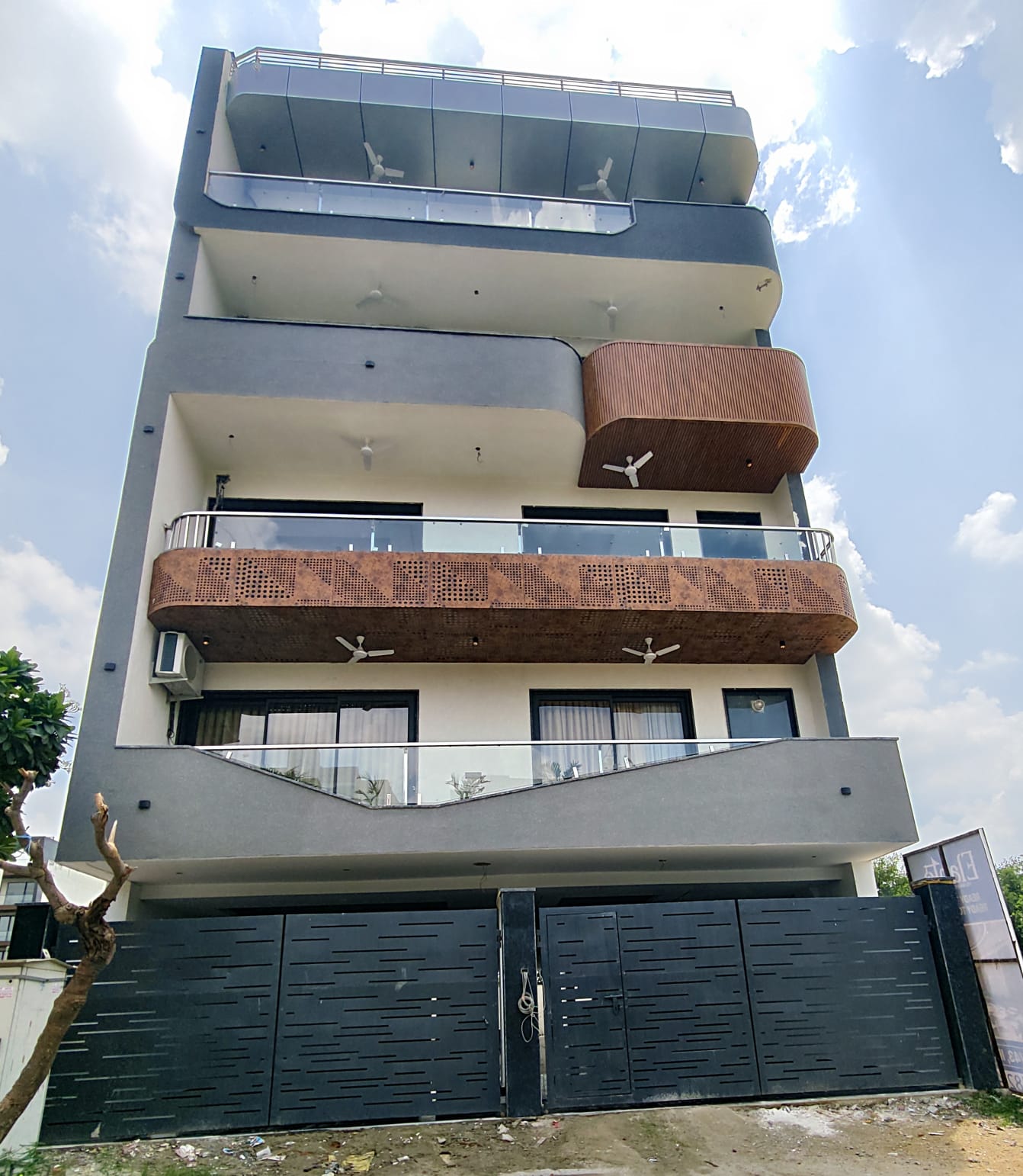 4 BHK Builder Floor, Sector 60, Gurgaon