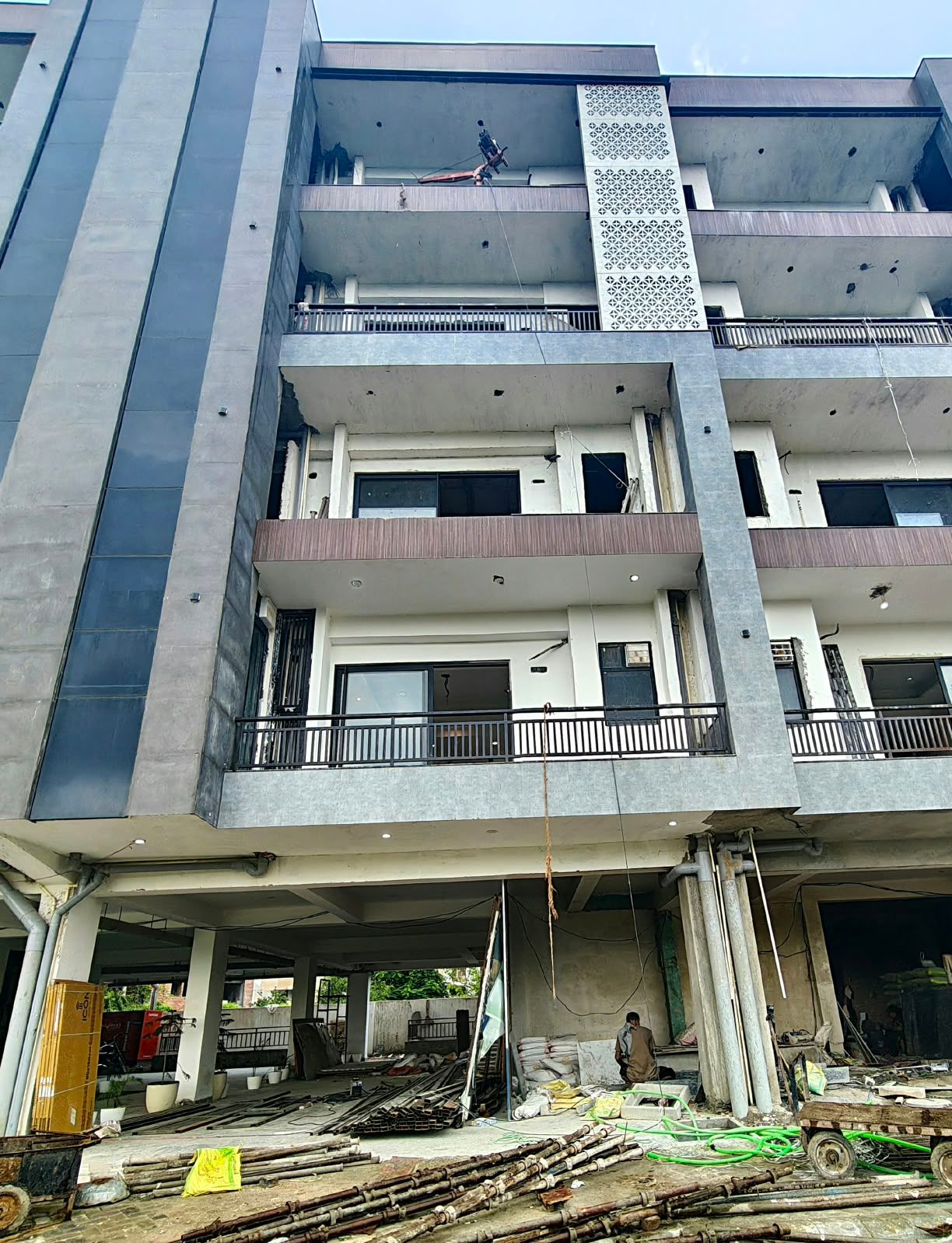 3 BHK Builder Floor, Orris Atulyam 83, Gurgaon
