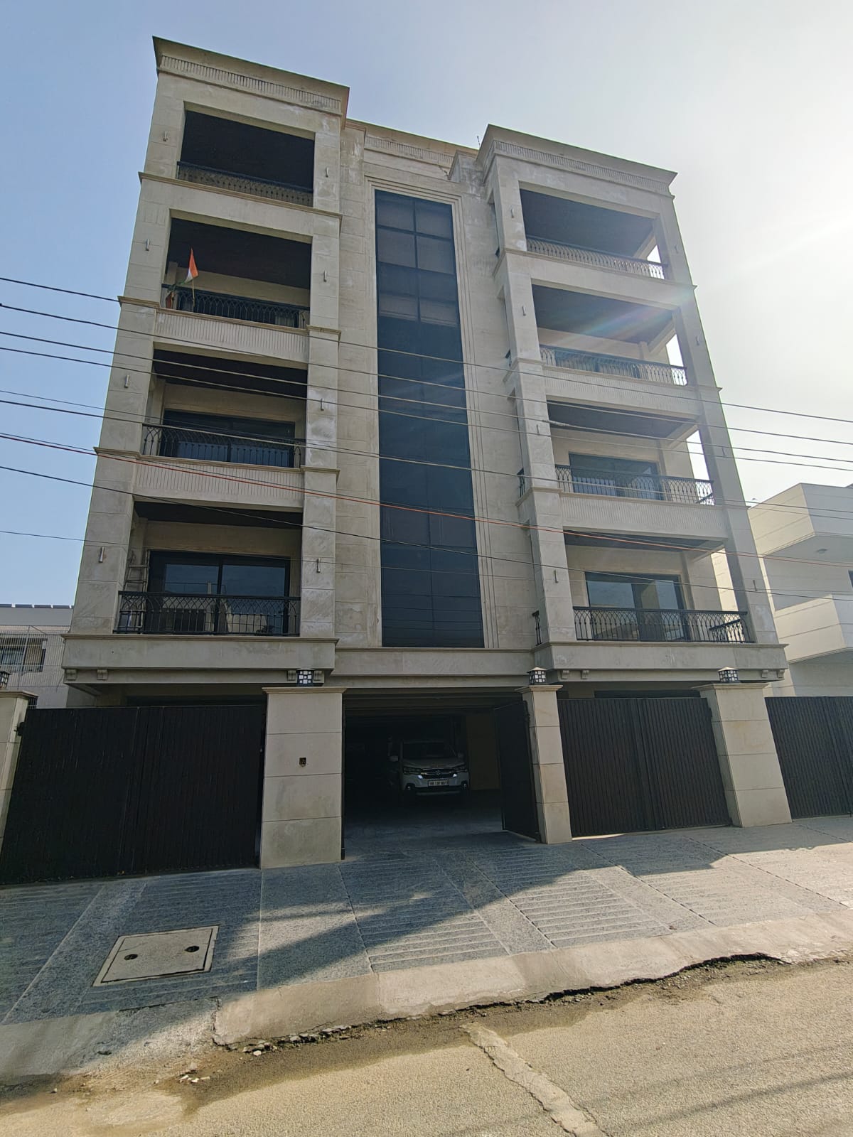 DLF Phase 3, Block W