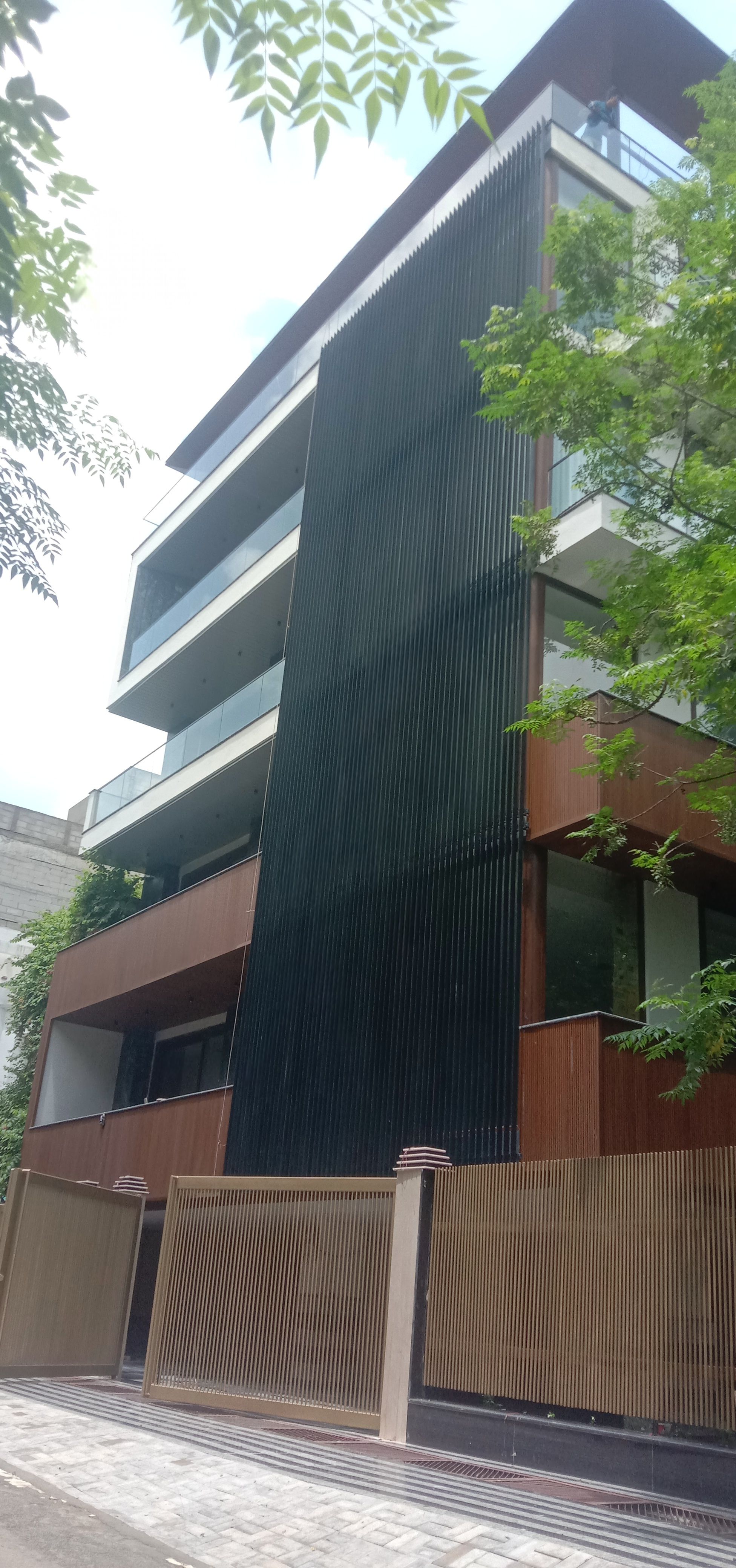 DLF Phase 2, Block L