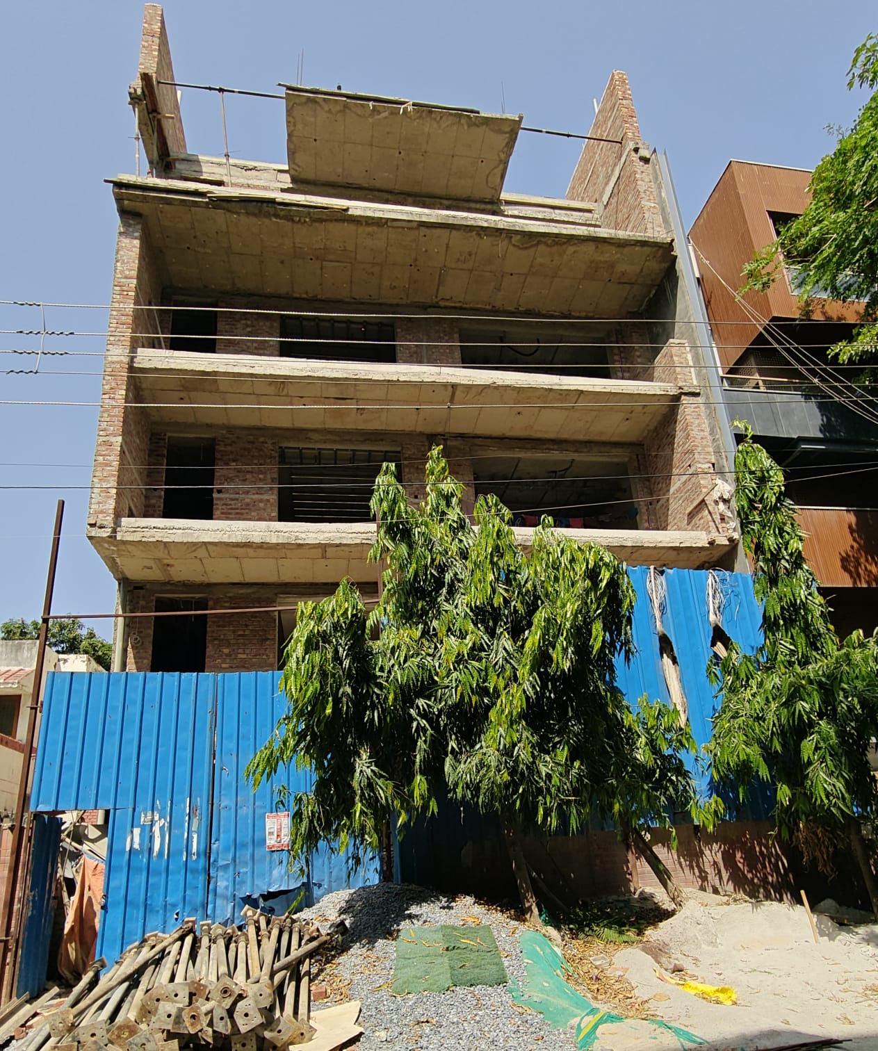 DLF Phase 2, Block L