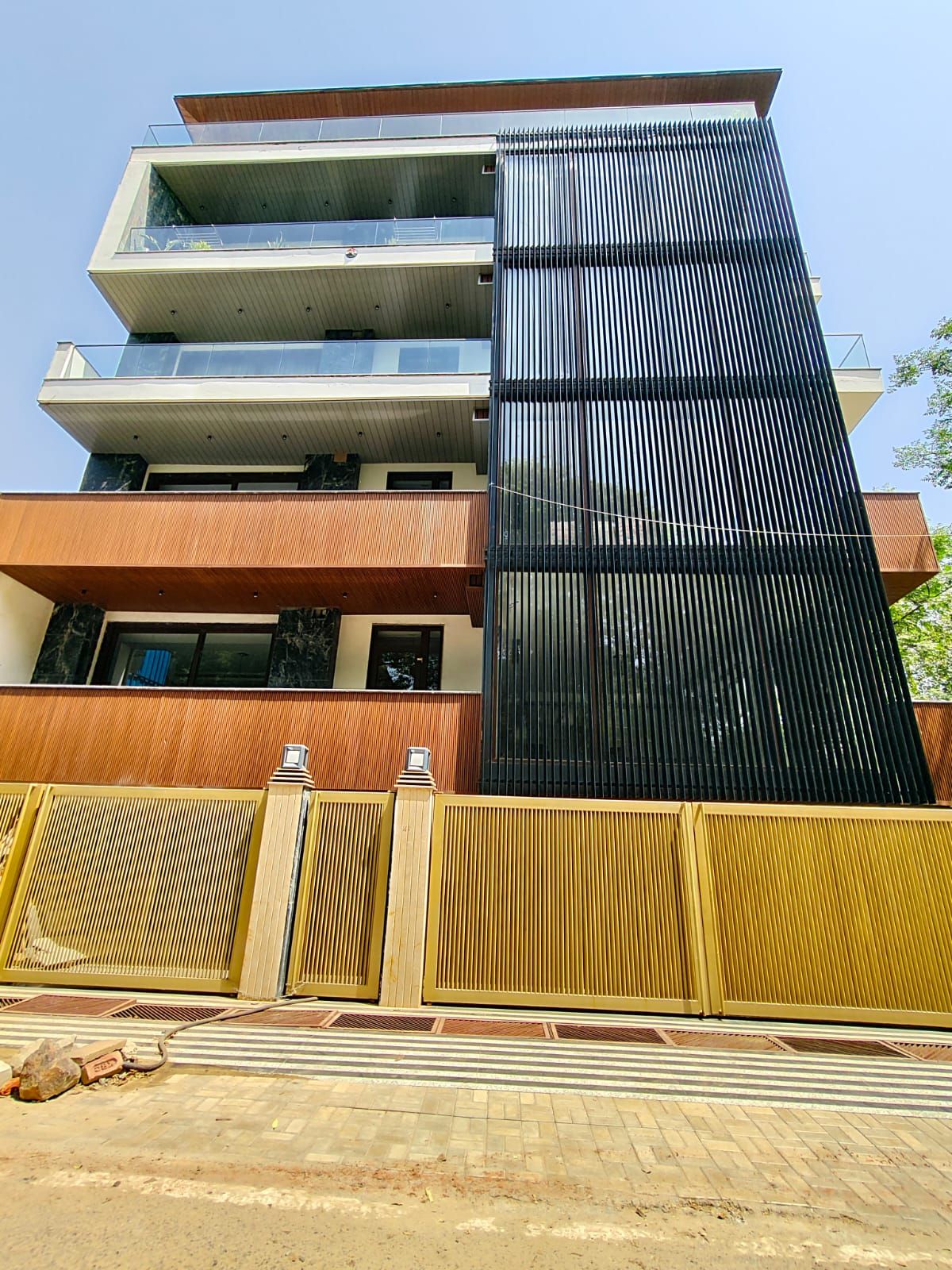 DLF Phase 2, Block L