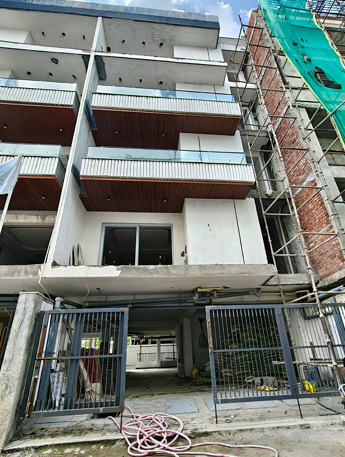 3 BHK Builder Floor, BPTP Green Oaks, Gurgaon