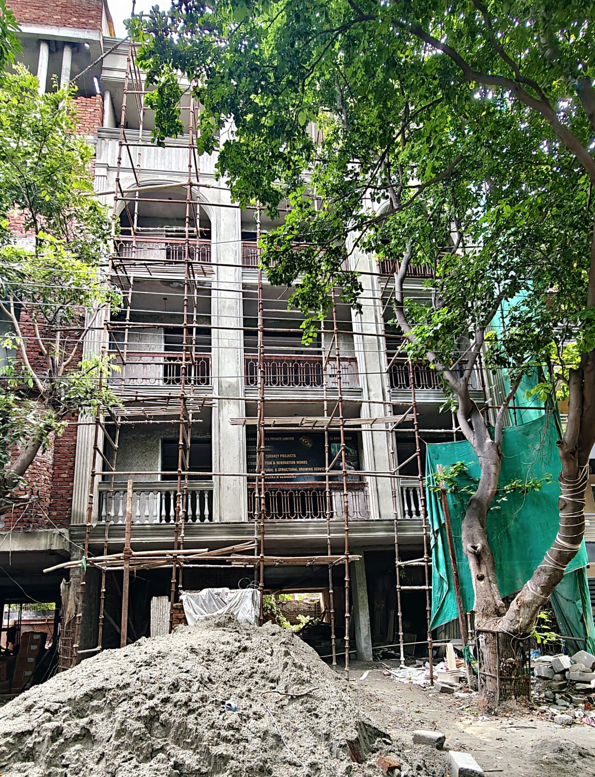 4 BHK Builder Floor, Sushant Lok 1, Block B, Gurgaon