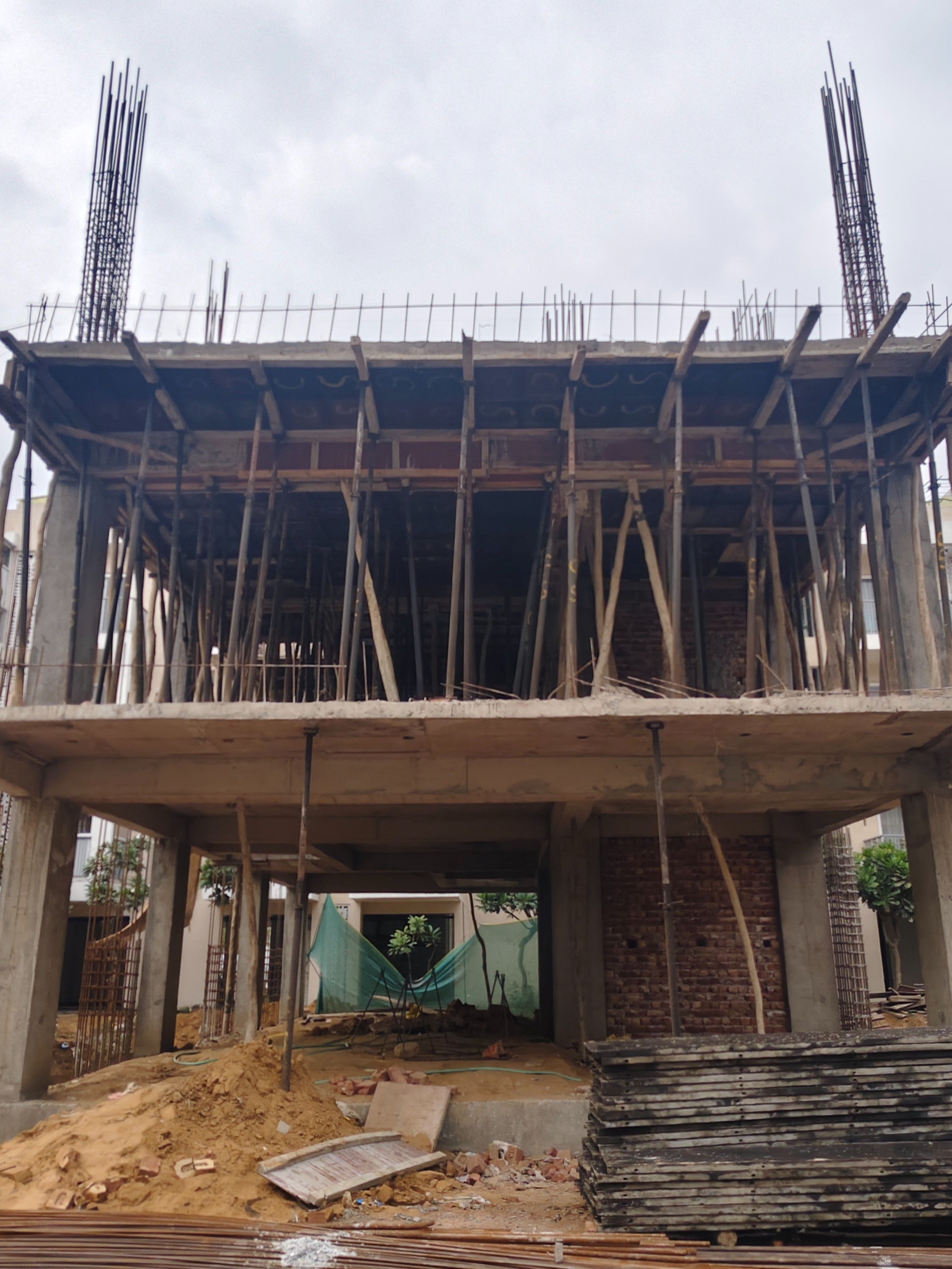 Orris Woodview Residencies