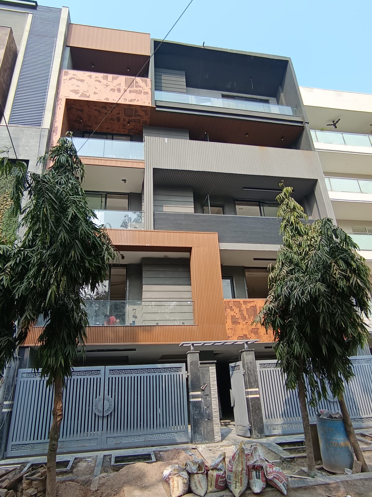 DLF Phase 2, Block L