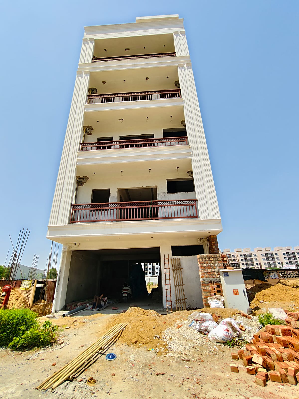 Orris Anandam Ora