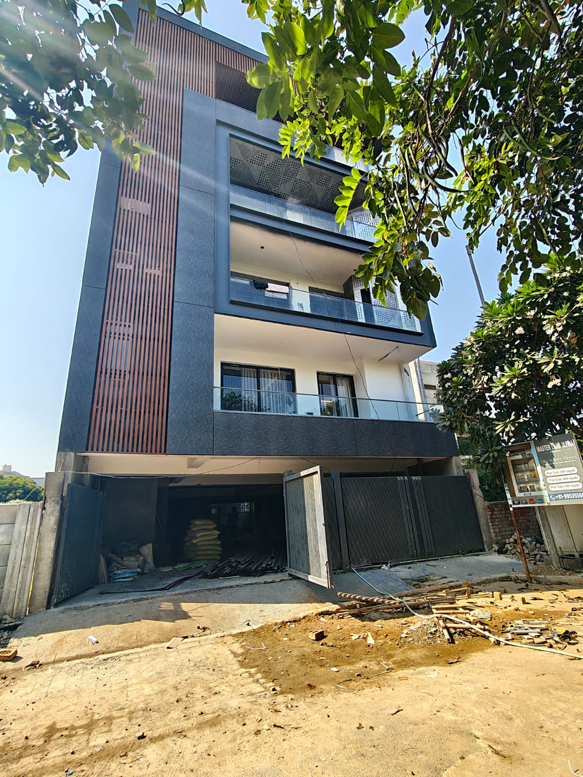 4 BHK Builder Floor, Ireo City Sector 60, Gurgaon