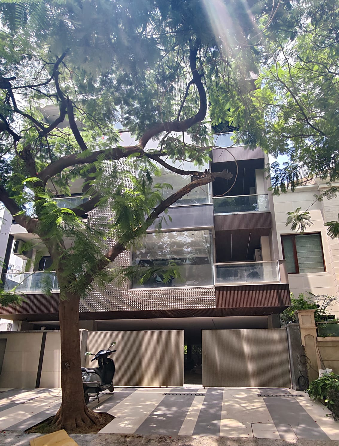 4 BHK Builder Floor, DLF Phase 3, Block V, Gurgaon