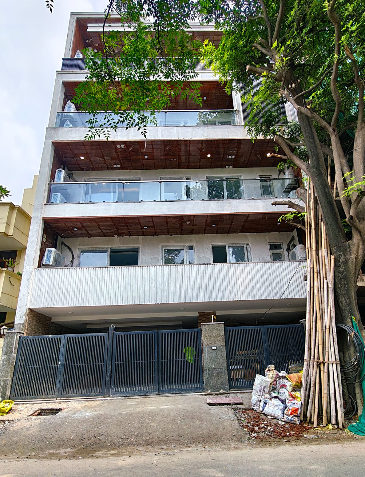 4 BHK Builder Floor, Sushant Lok 1, Block B, Gurgaon