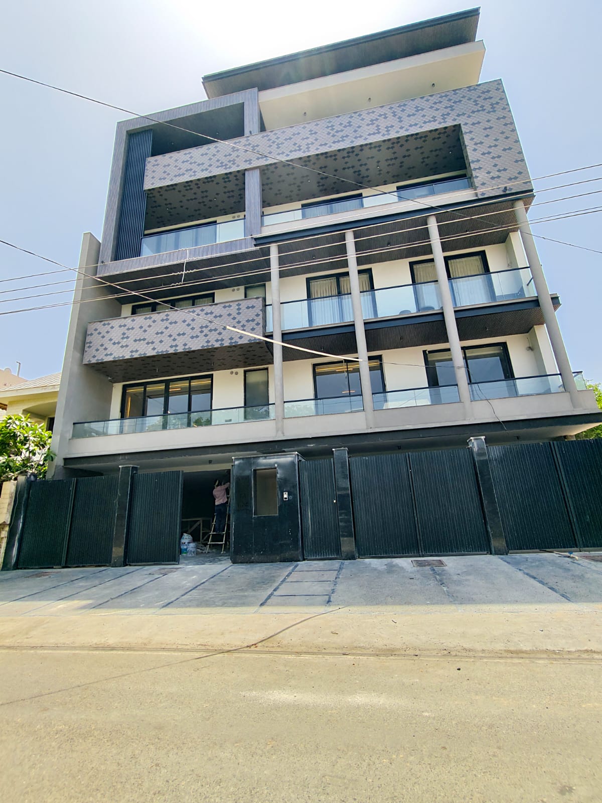 DLF Phase 2, Block M
