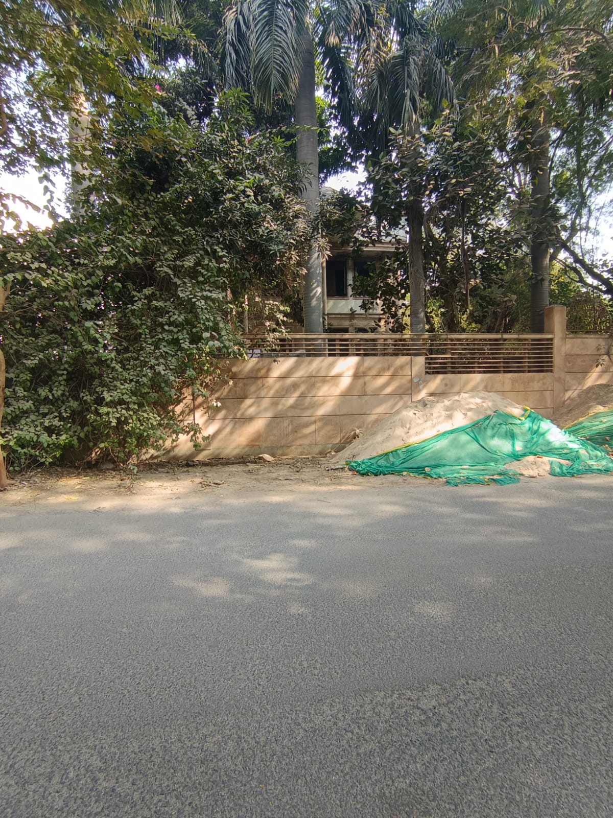 DLF Phase 1