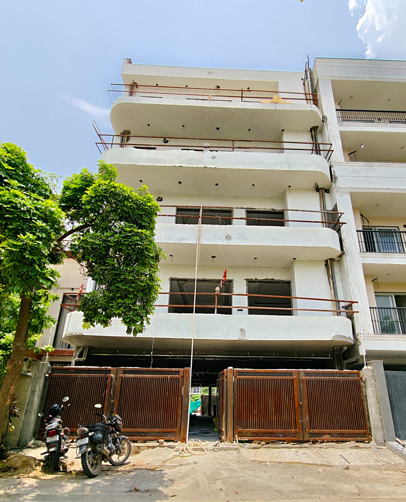 DLF Garden City