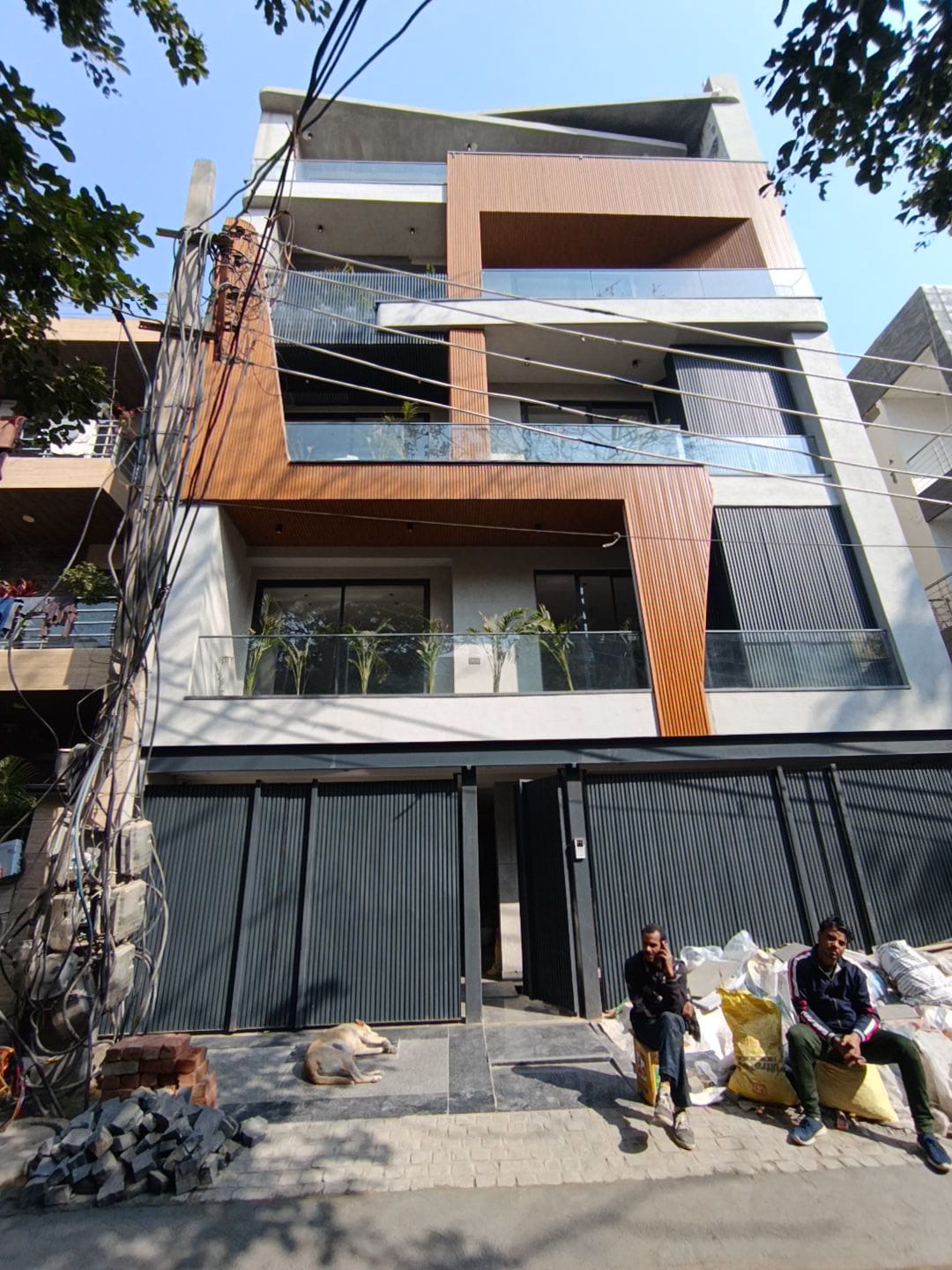 DLF Phase 1, Block H