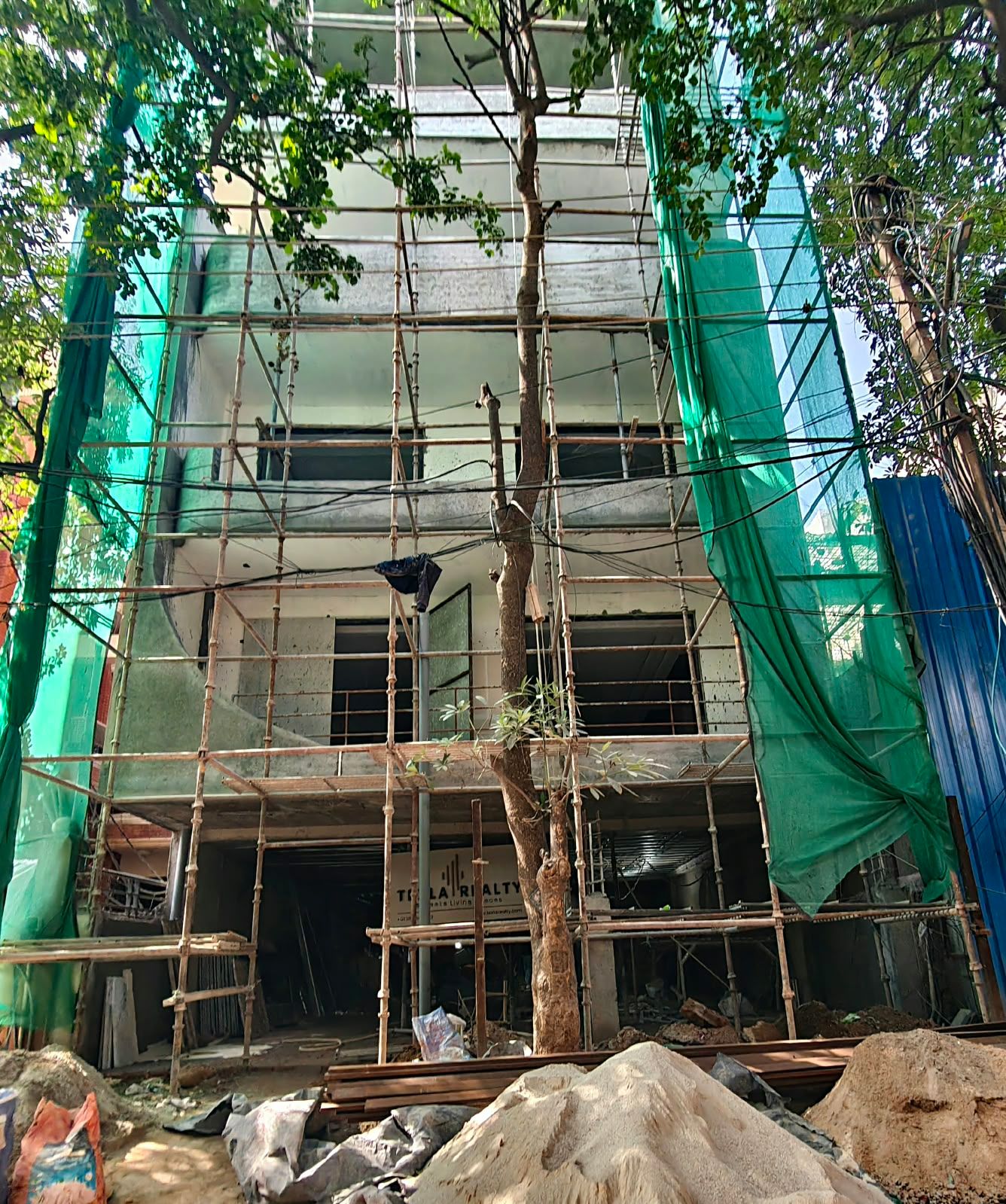 3 BHK Builder Floor, DLF Phase 1, Block H, Gurgaon