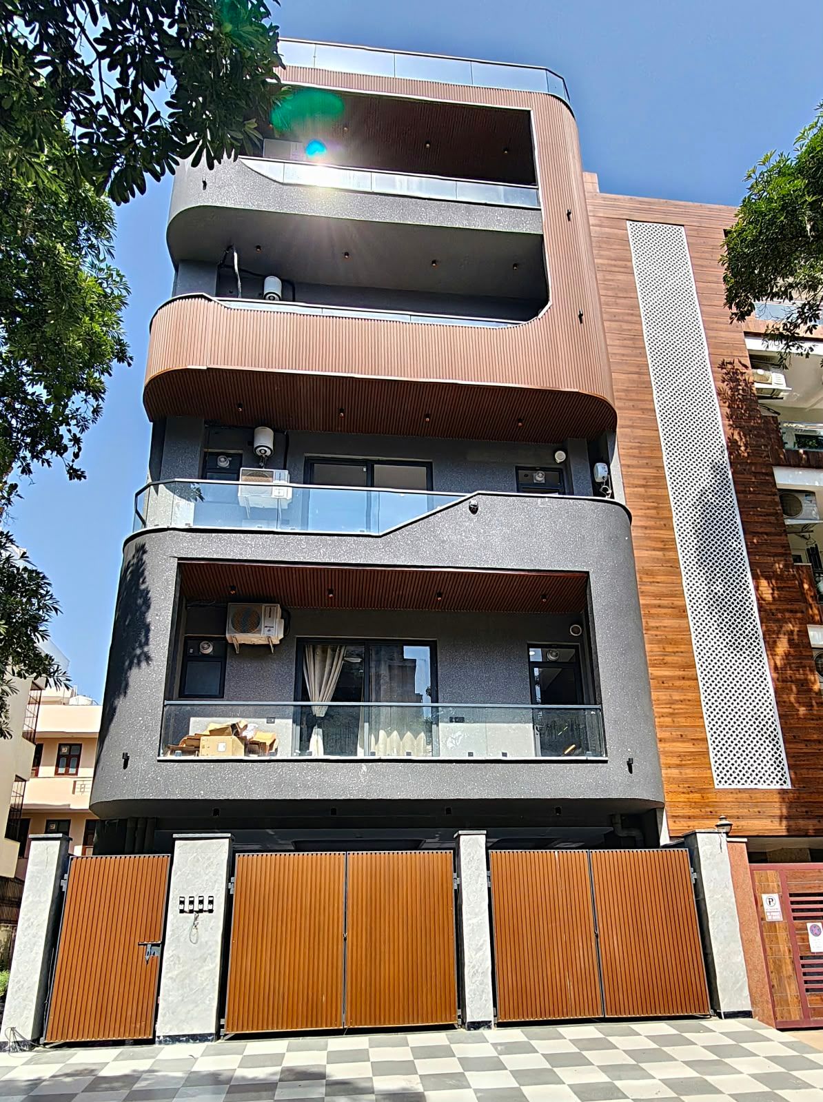 3 BHK Builder Floor, Malibu Town, Gurgaon